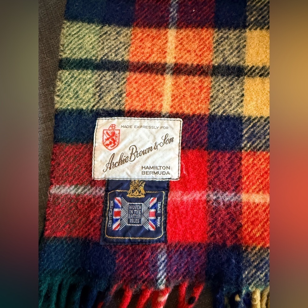 Vintage 70’s Archie Brown and Sons 100% wool tartan plaid blanket scarf 48x36 in - Picture 6 of 9